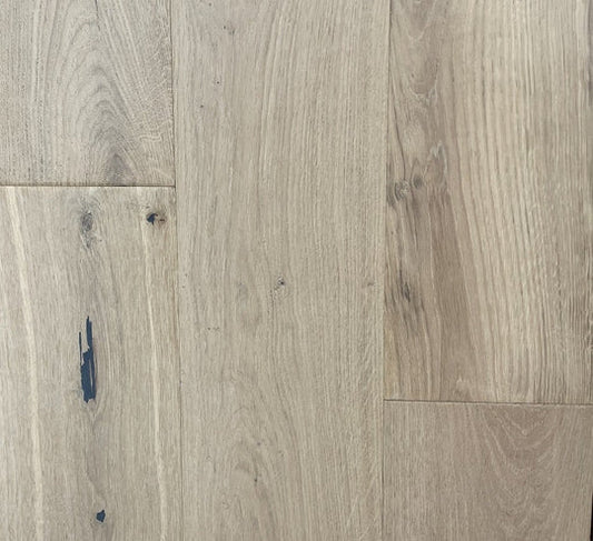 ORIGINS XL Engineered Hardwood 7 1/2" Oak 4 sided micro bevel